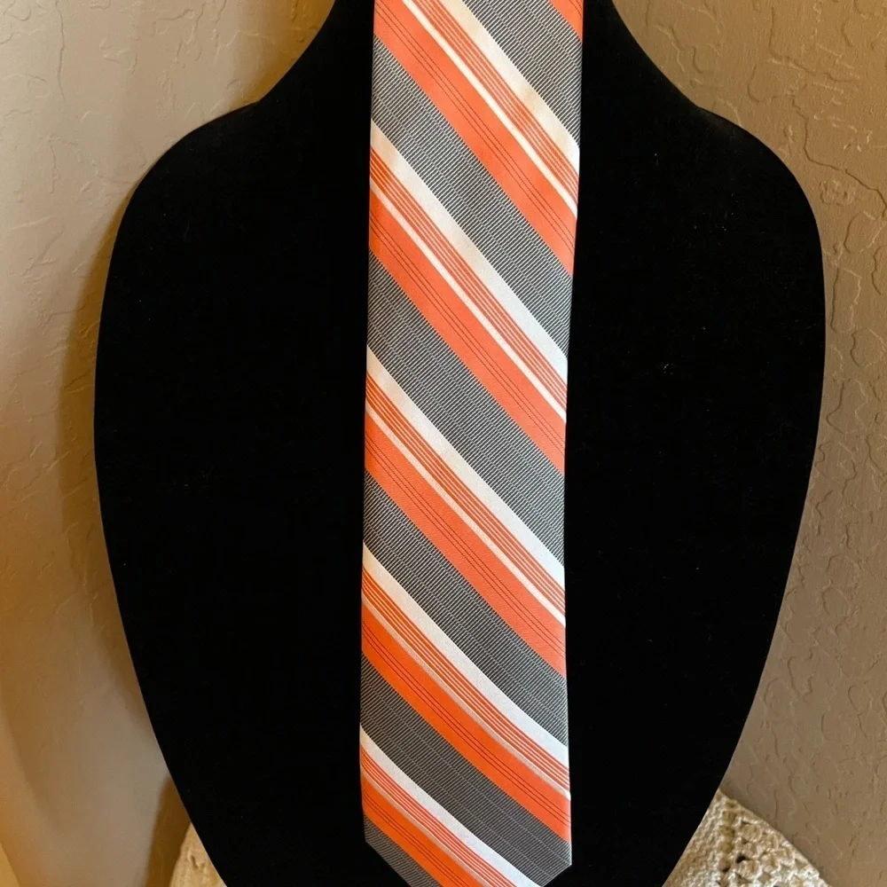 Calvin Klein Tie 100% Silk Men's Stripe Necktie